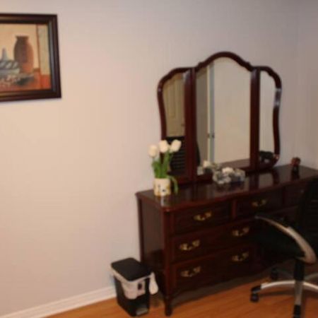 Leila'S Place-Basement Apartment In Private Home Gatineau Luaran gambar